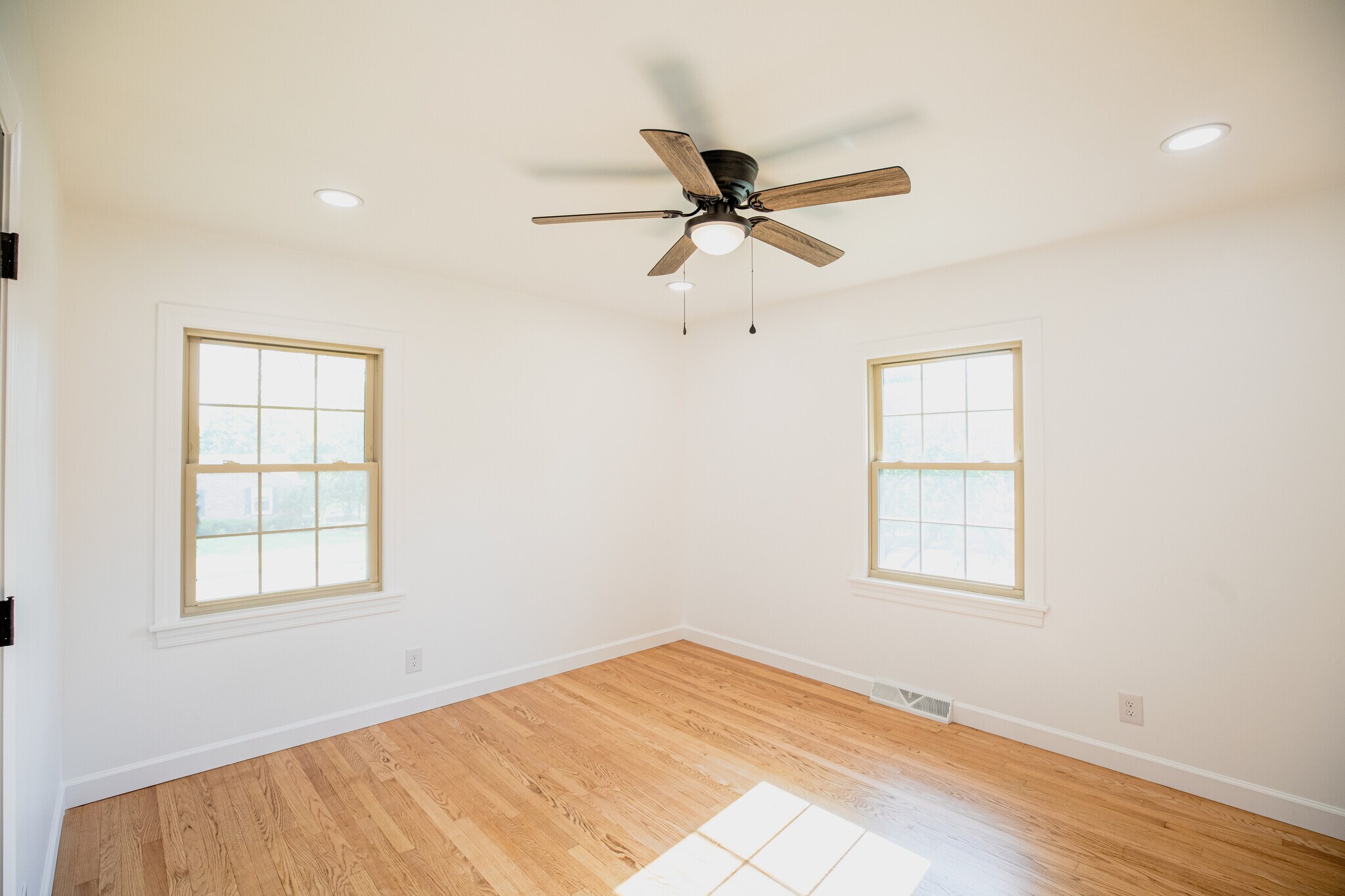 Building Photo - 200 Sewanee Cir