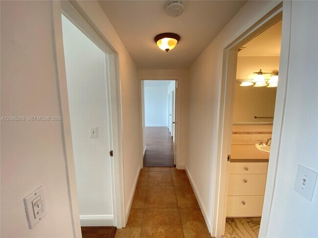 Building Photo - 5825 Collins Ave
