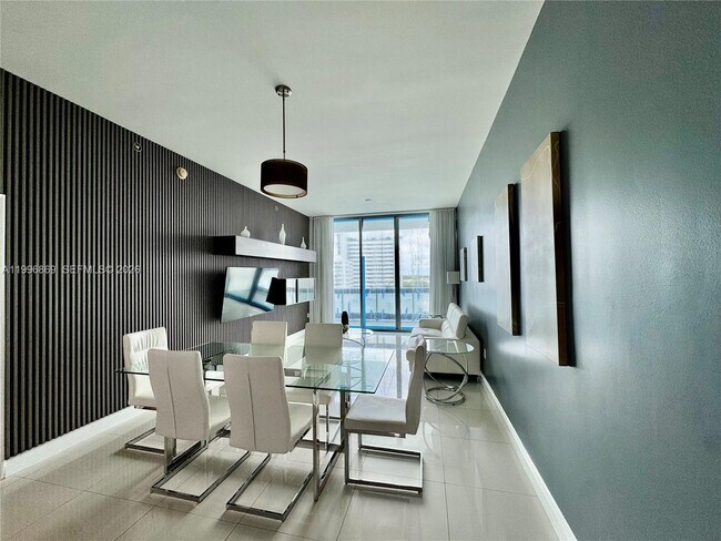 Building Photo - 7928 East Dr