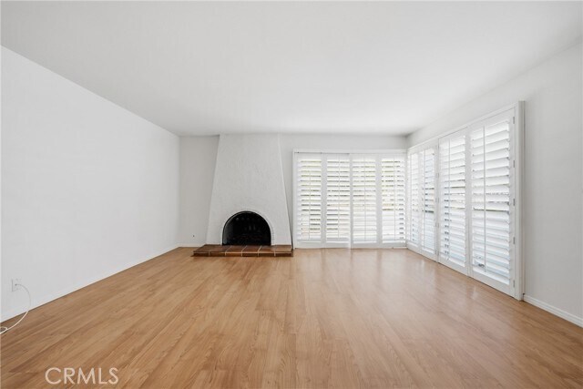 Building Photo - 312 Vista Trucha