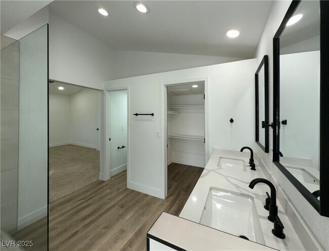 Building Photo - 80 Sea Holly Way