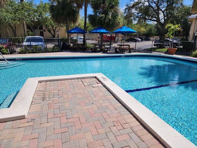 Building Photo - 2445 SW 18th Terrace