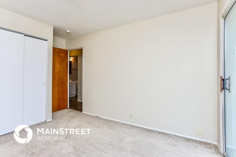 Building Photo - 5 Whitney Cir