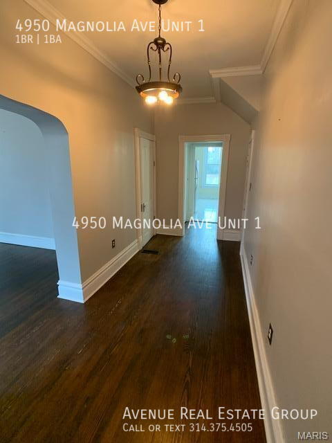 Building Photo - 4950 Magnolia Ave