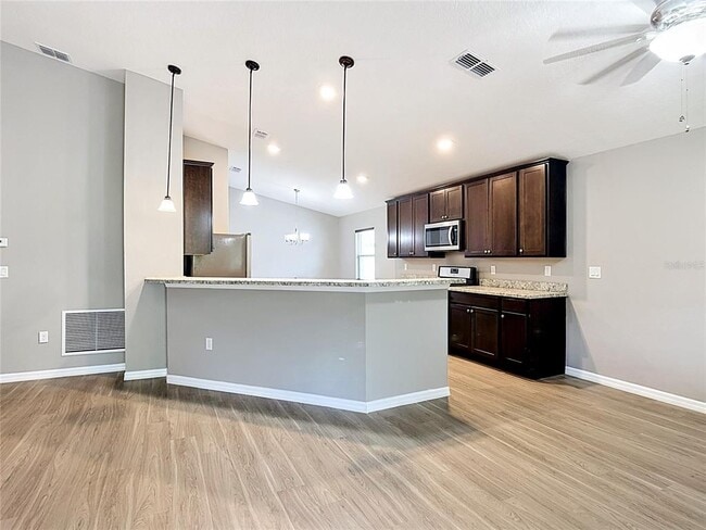 Building Photo - 225 Bella Verano Way