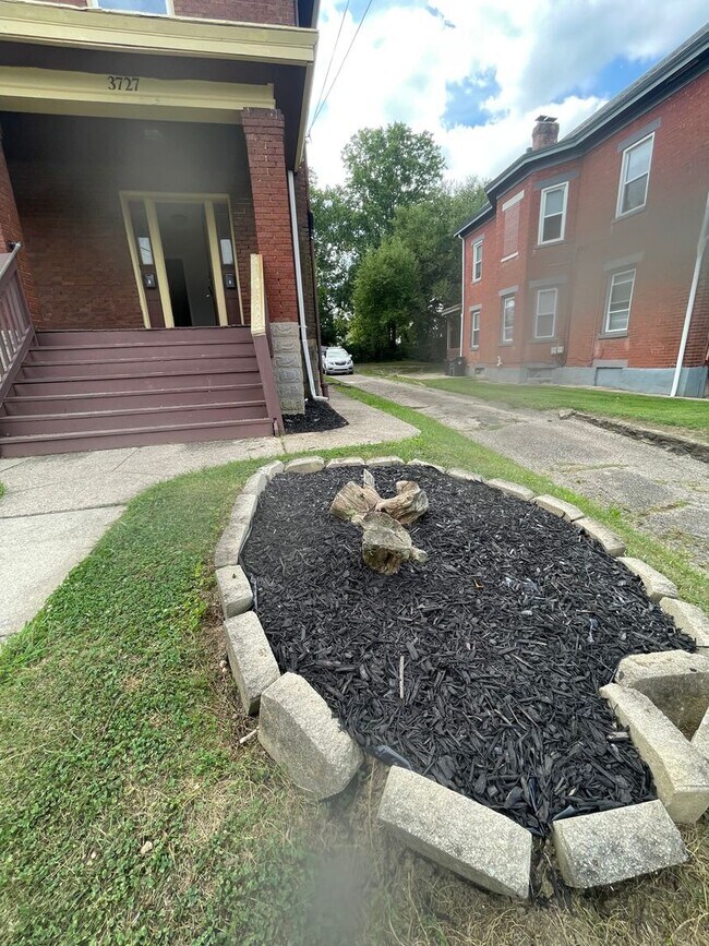 Building Photo - 3727 Herbert Ave
