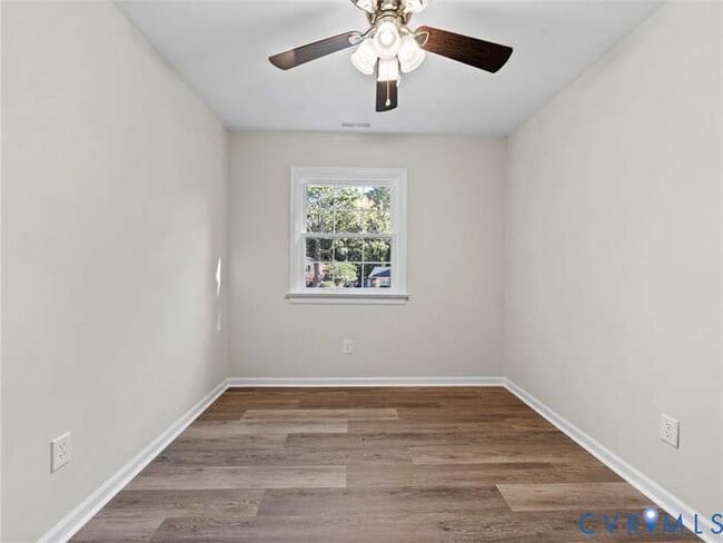 Building Photo - 10303 Edgebrook Ct