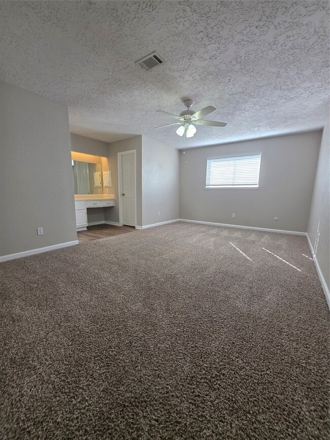 Building Photo - 17602 Heritage Bay Dr