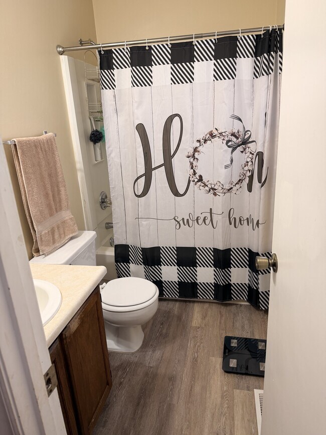 Building Photo - 6632 Suga Cir