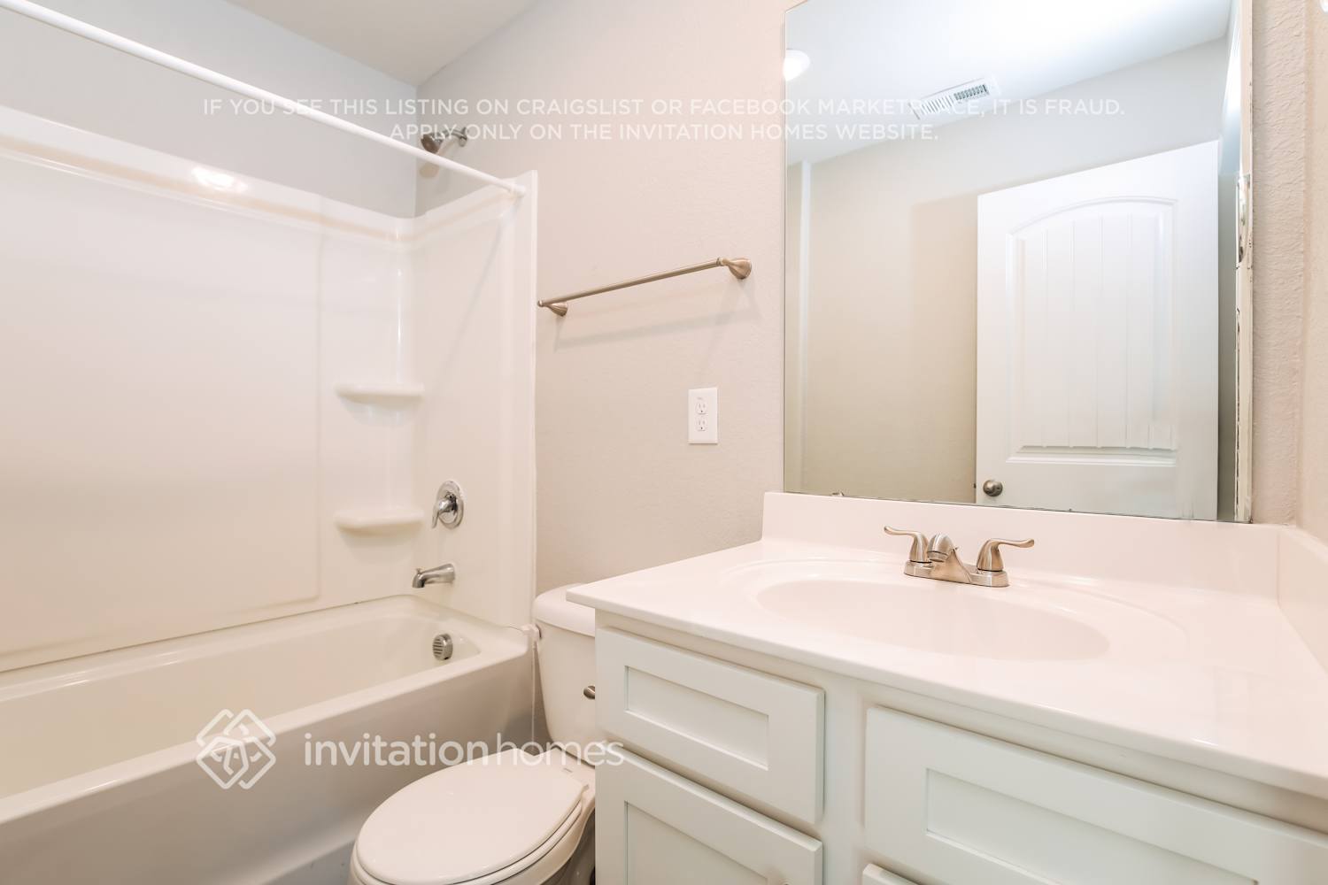 Building Photo - 860 Avery Pond Dr