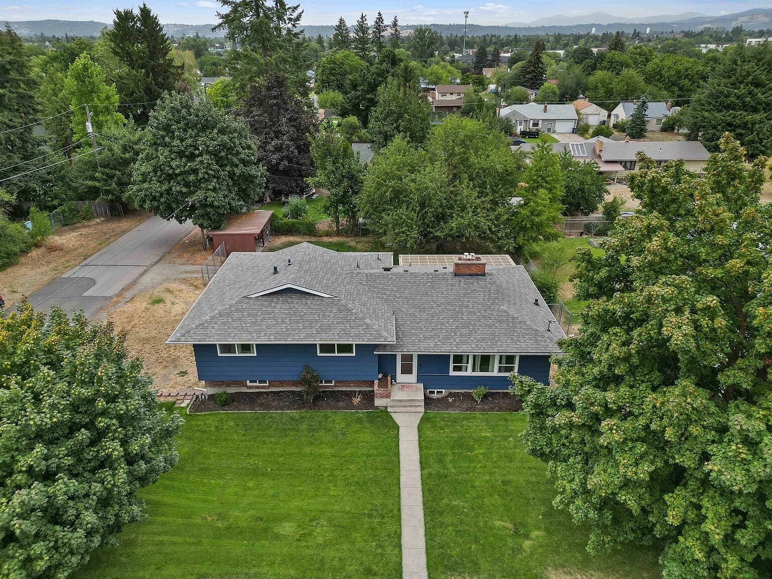 Building Photo - 11105 E 8th Ave