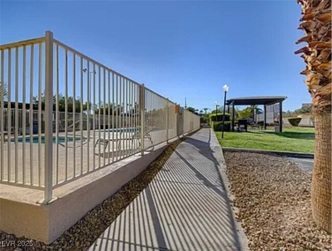 Building Photo - 3930 University Center Dr