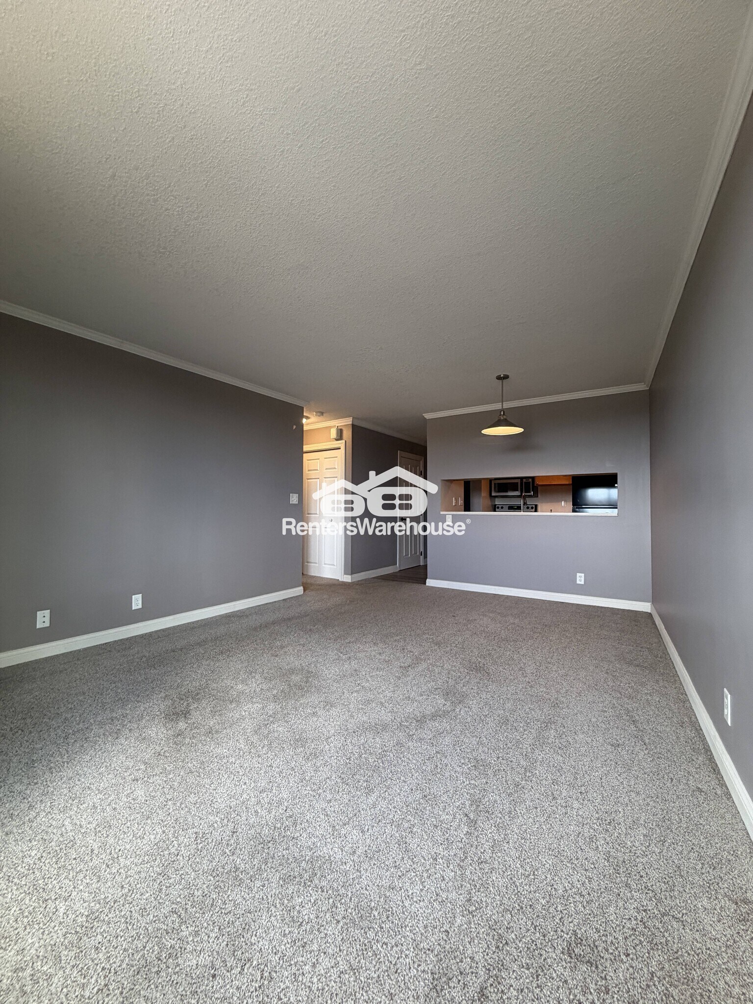 Building Photo - 1181 Edgcumbe Rd