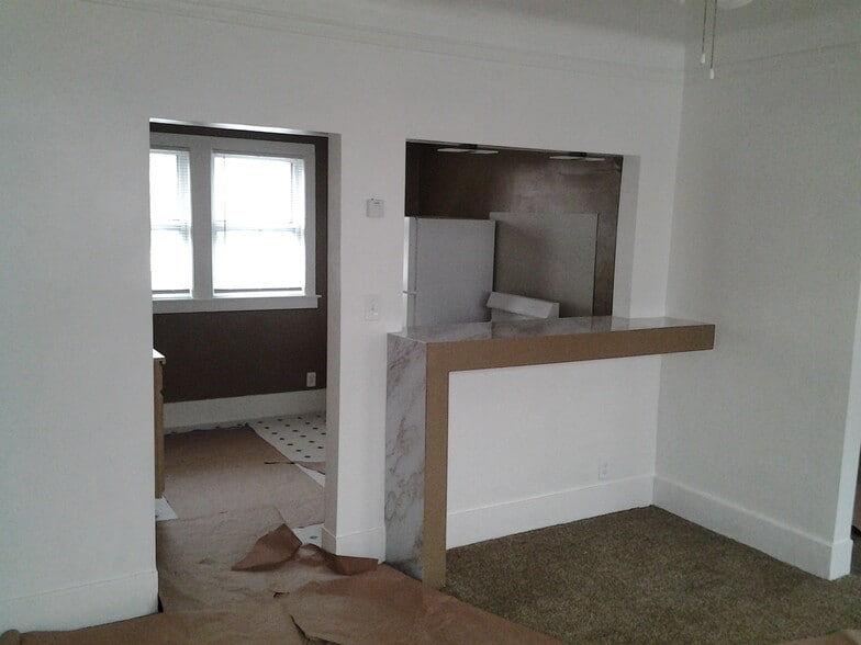 Building Photo - 3296 Calvert St