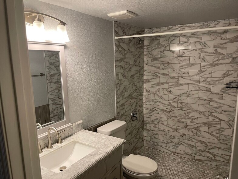 Building Photo - 3131 W Cochise Dr