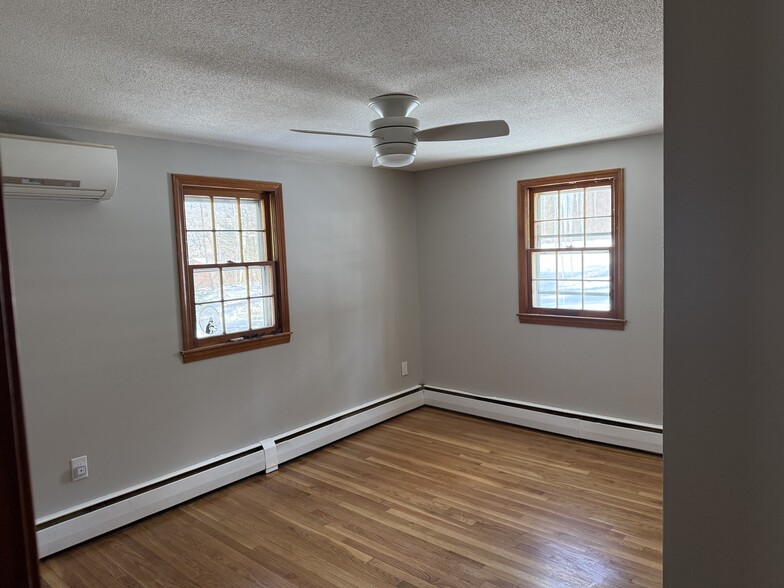 Building Photo - 29 Holden Rd