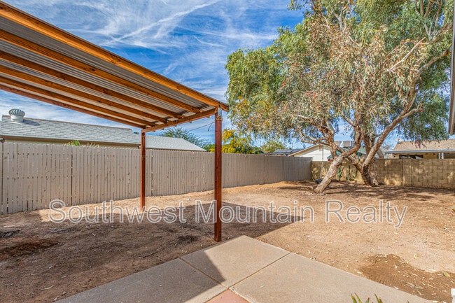 Building Photo - 4744 E Camino St