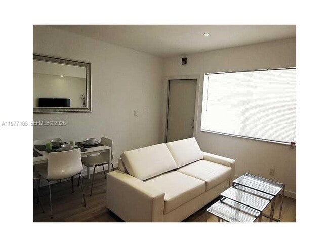 Building Photo - 653 Michigan Ave