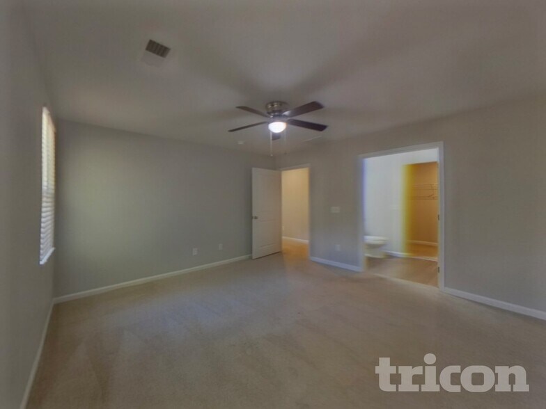 Building Photo - 137 Portchester Ln