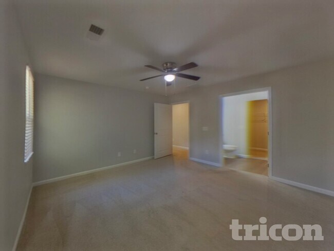 Building Photo - 137 Portchester Ln