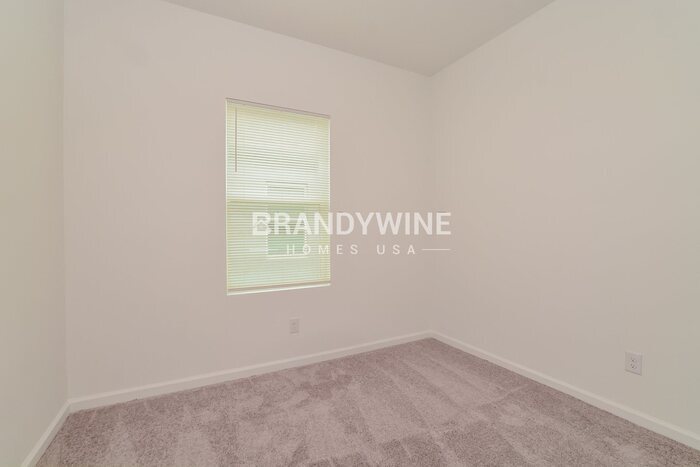 Building Photo - 1574 Effra Wy