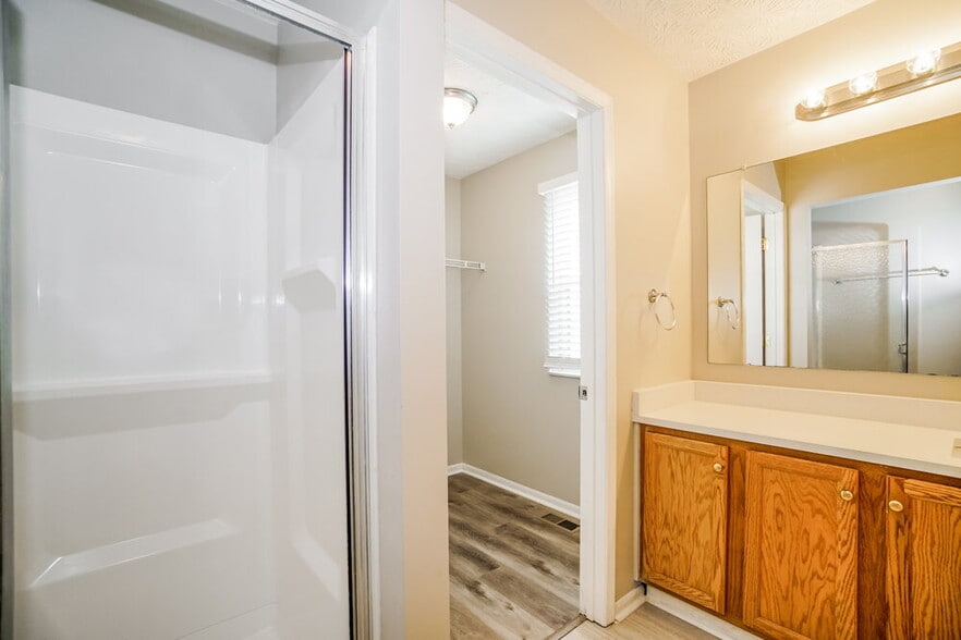 Building Photo - 4299 Shady Meadows Dr