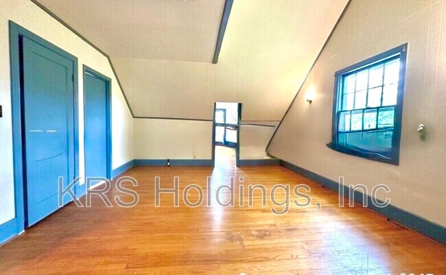 Building Photo - 1116 Chestnut Hill Dr