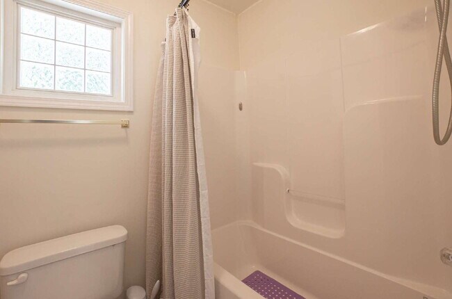 Building Photo - Available mid June!