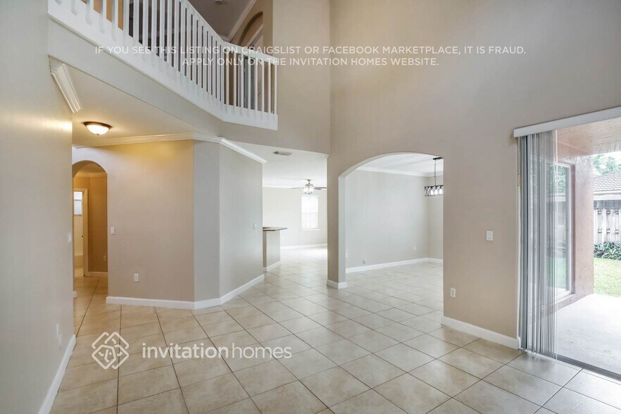 Building Photo - 14004 SW 154th St