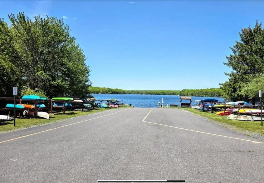 Boat ramp at marina - 161 Piney Woods Dr