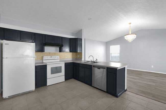 Building Photo - 2909 Princeville Dr