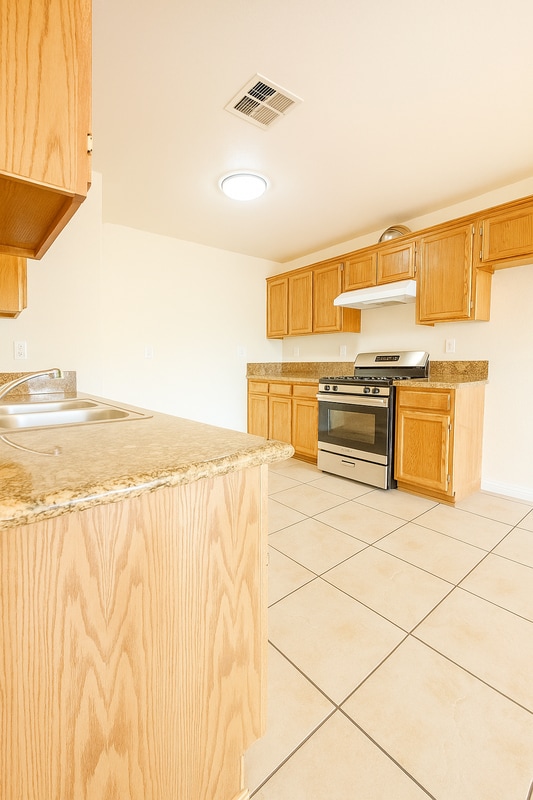 Building Photo - 3431 W 67th St