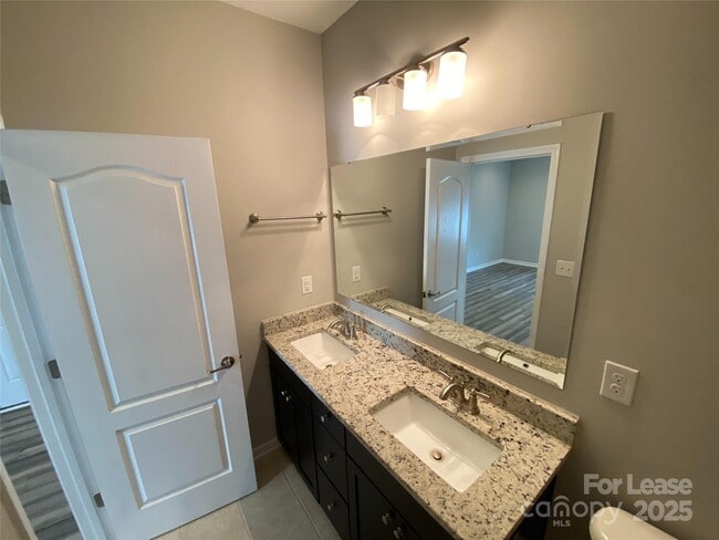 Building Photo - 5839 Eleanor Rigby Rd