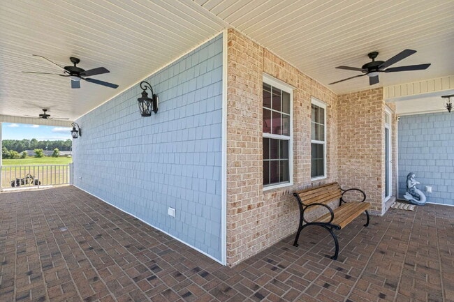 Building Photo - 112 Cherry Grove Dr
