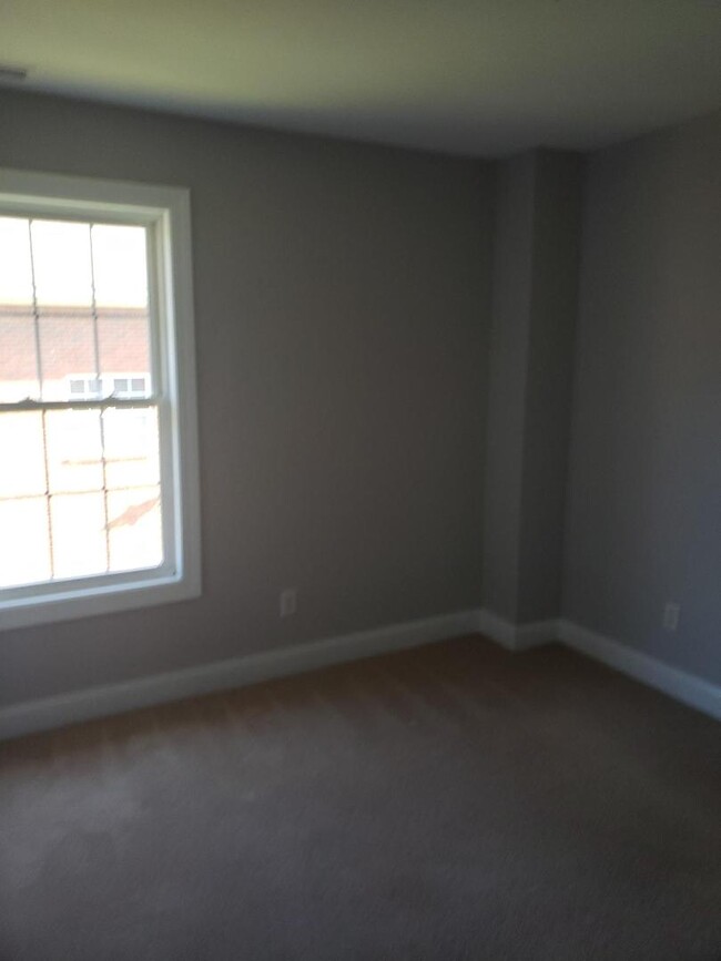 Building Photo - 5419 Magnolia Park Cir