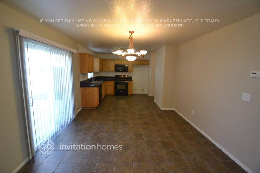 Building Photo - 2052 Amber Fields Way