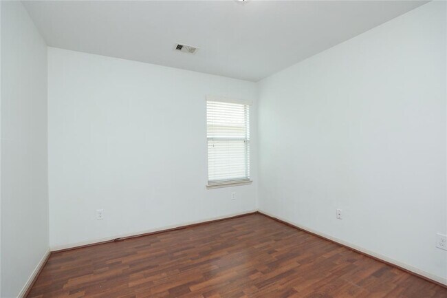 Building Photo - 6022 Sugar Field Ln