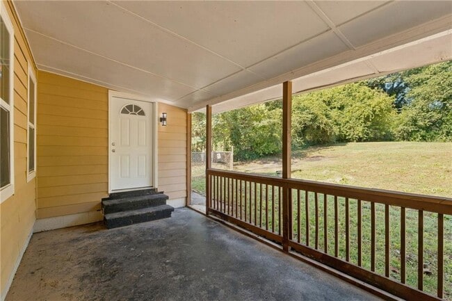 Building Photo - 1357 Lorenzo Dr SW