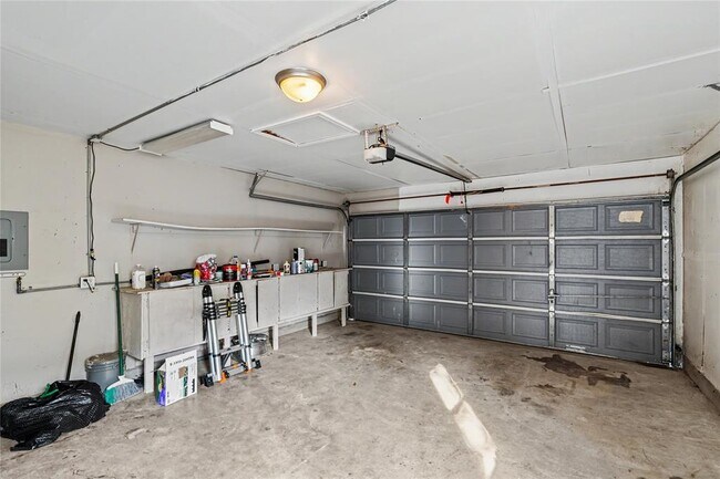Building Photo - 172 Discovery