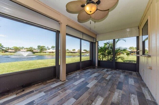 Building Photo - 13335 Cross Pointe Dr