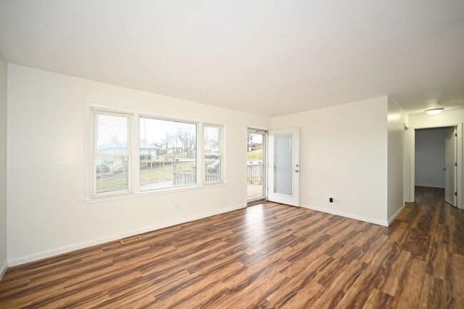 Building Photo - Cute 3-bedroom, 1 bath home with basement!