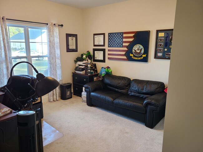 Building Photo - 3 Bedroom 2 bath home - The Landing at Mil...