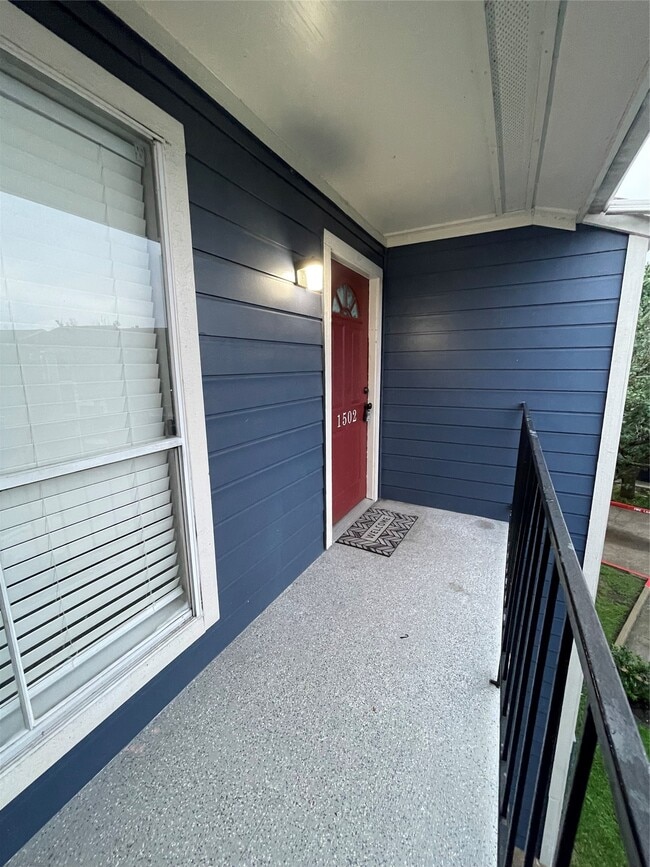 Building Photo - 18519 Egret Bay Blvd