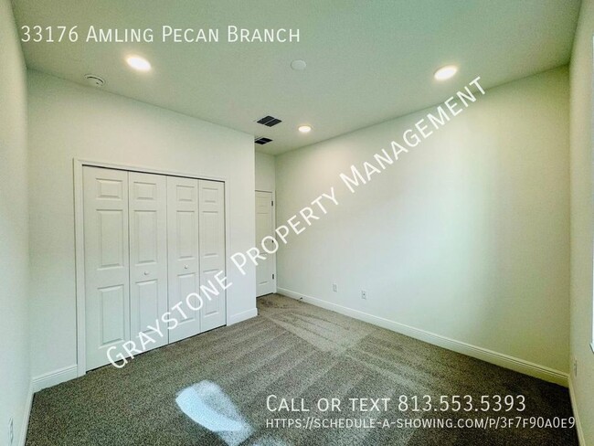 Building Photo - "Luxury Living in Wesley Chapel: Spacious ...