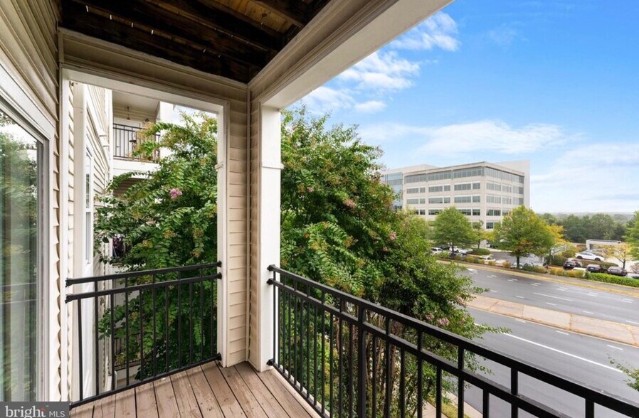 Building Photo - 12925 Centre Park Cir