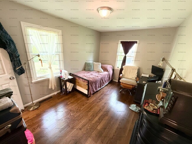 Building Photo - Beautiful 3 Bedroom / 3 bathroom Home Ready May 7th