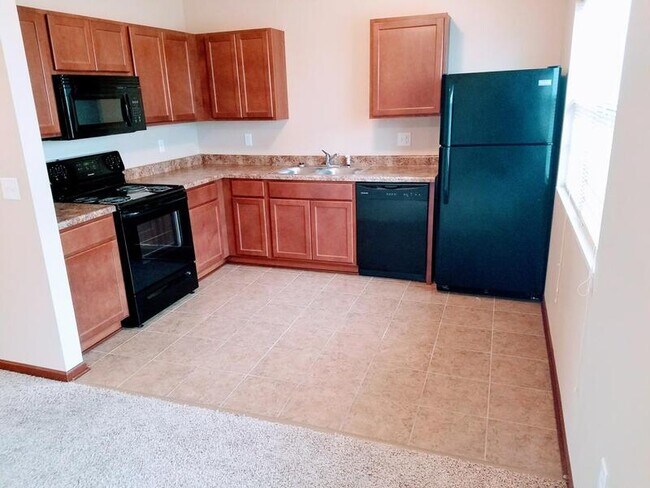 Building Photo - 1305 S G Ave, Unit 32