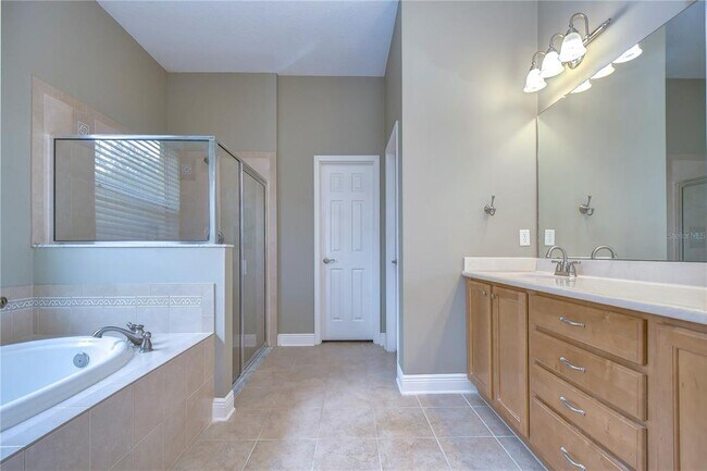 Building Photo - 3341 Grassglen Pl