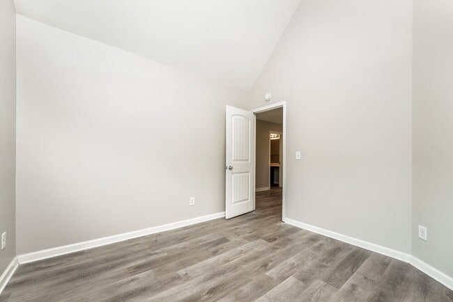 Building Photo - 4914 Rapahoe Trail