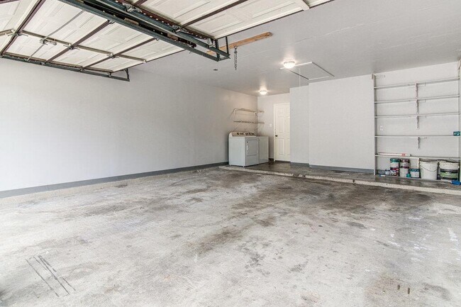 Building Photo - 12111 Missel Thrush Ct